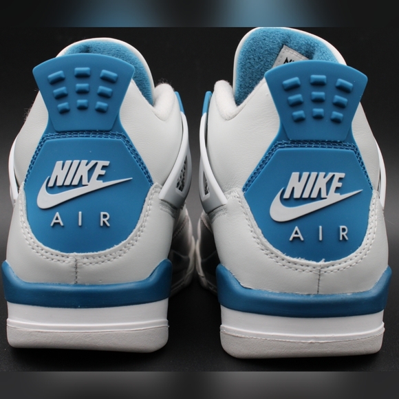 Air Jordan 4 Retro (GS) Off White/Military Blue 6.5Y - Picture 3 of 14